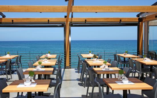 Mc Delly's Casual Restaurant